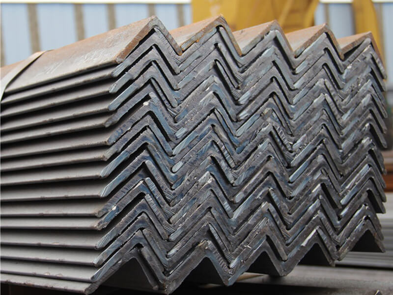 Surface inspection of [marine angle steel](https://bluewaveusa.com/keeping-your-stainless-steel-stainless-a-guide-for-marine-environments-and-rig-maintenance/)[^4] for rust and mill scale