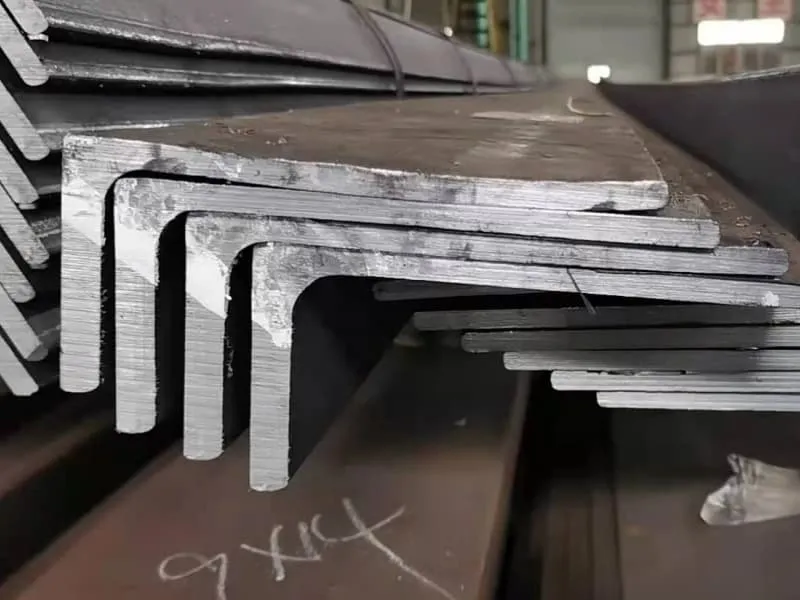 Unequal angle section properties diagram