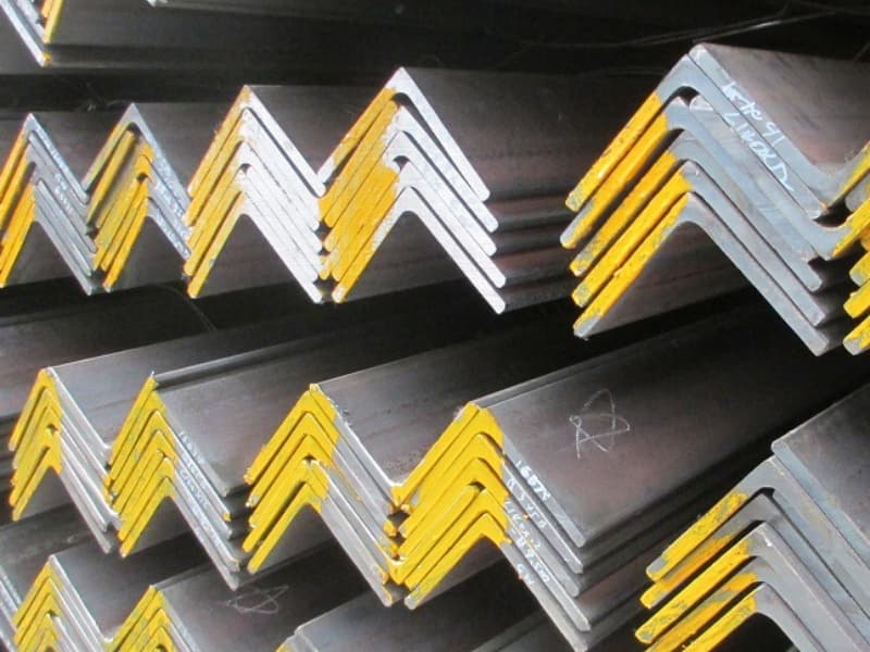 difference between grade A and grade B steel