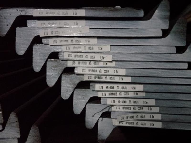 Third party inspector checking bulb flat steel batch consistency at Chinese port