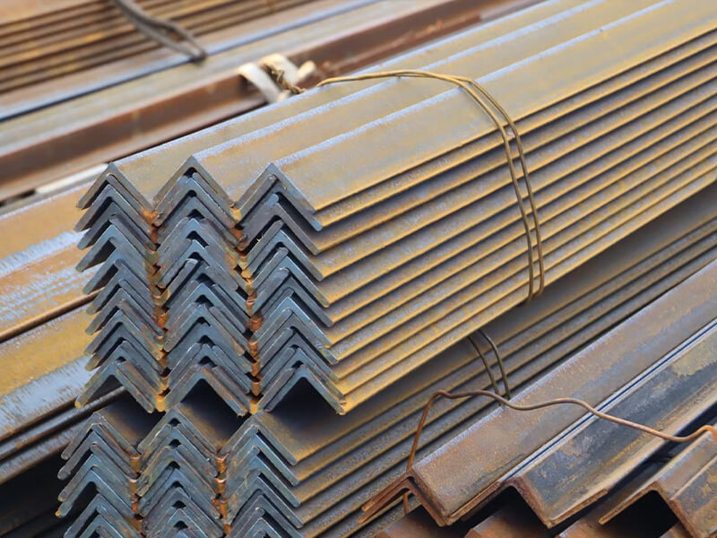 Practical Supplier Evaluation Checklist on Desk