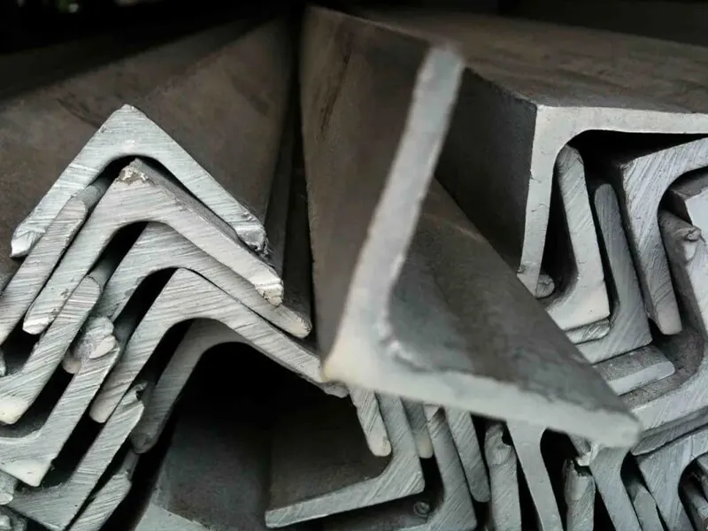 Offshore oil platform structure built with heavy marine steel sections